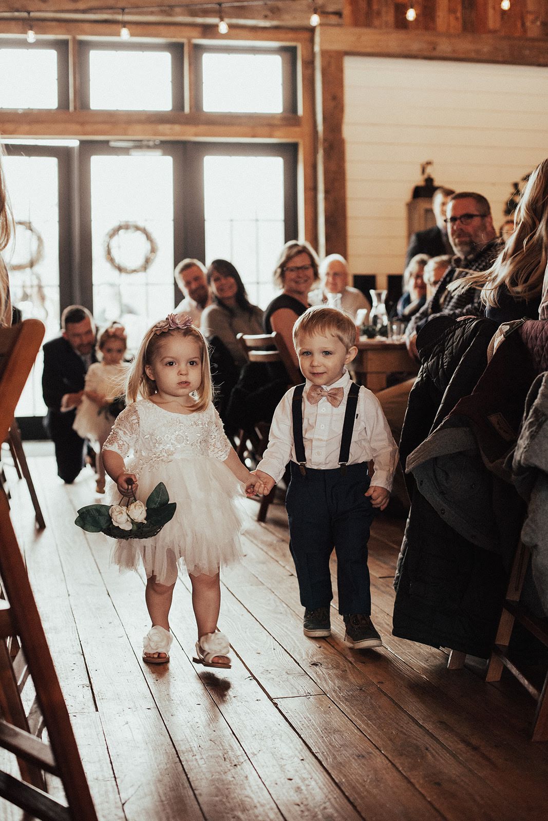 How cute are these little ones?! They did such a great job walking down the aisle!