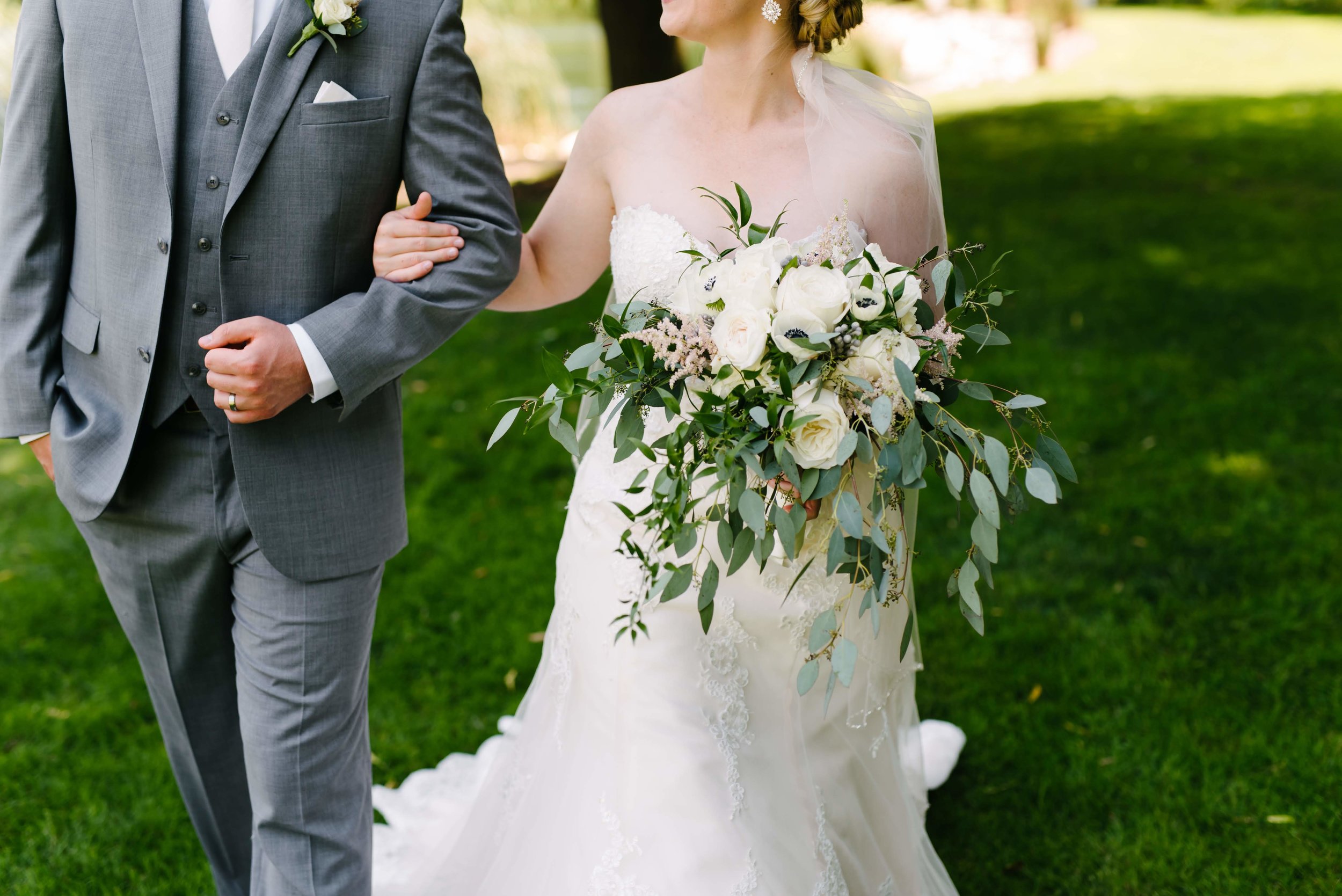 We are still obsessing over Jenny’s bridal bouquet from Angel’s Floral Creations.