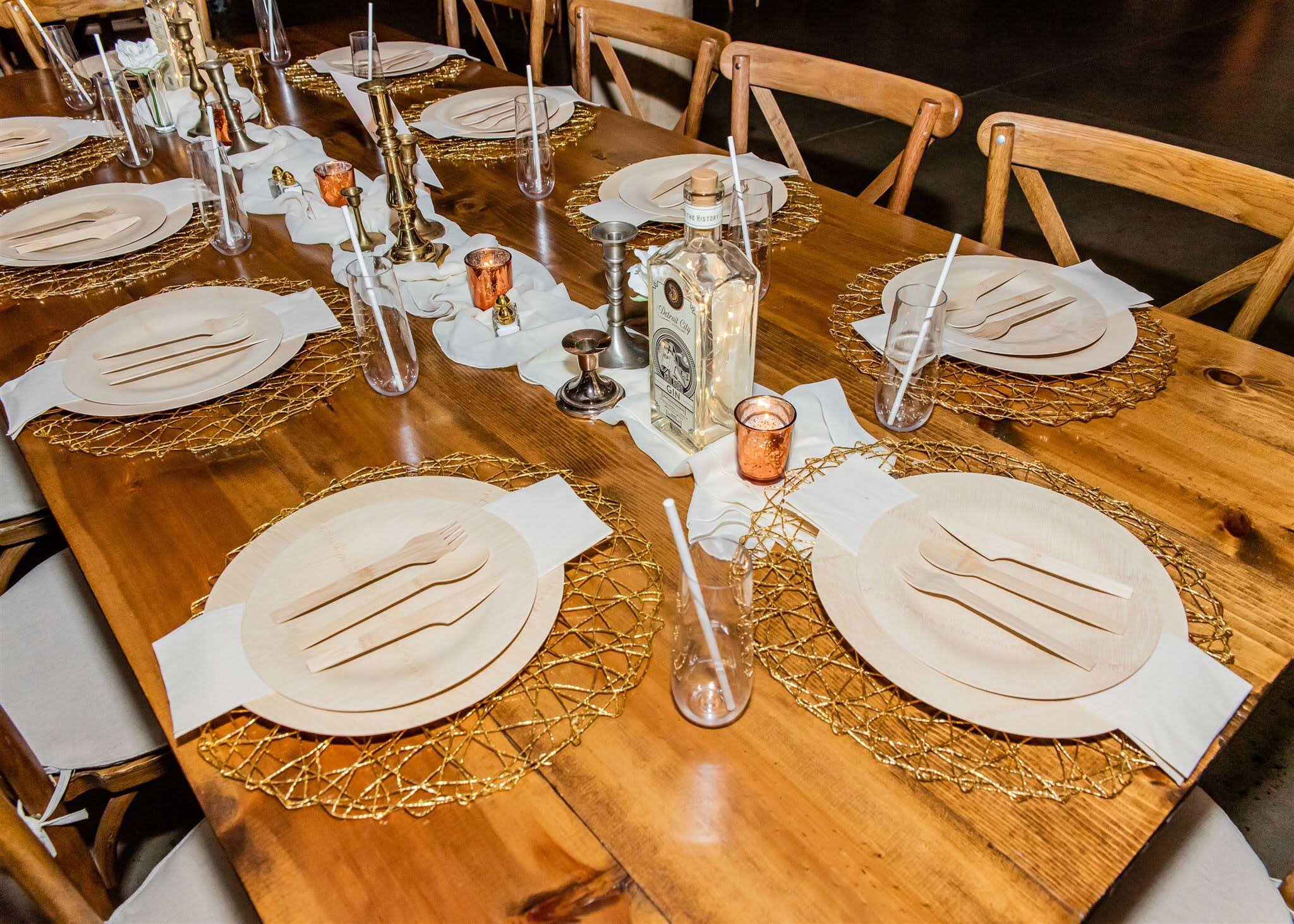 Metallic accents all day for the table decor.
