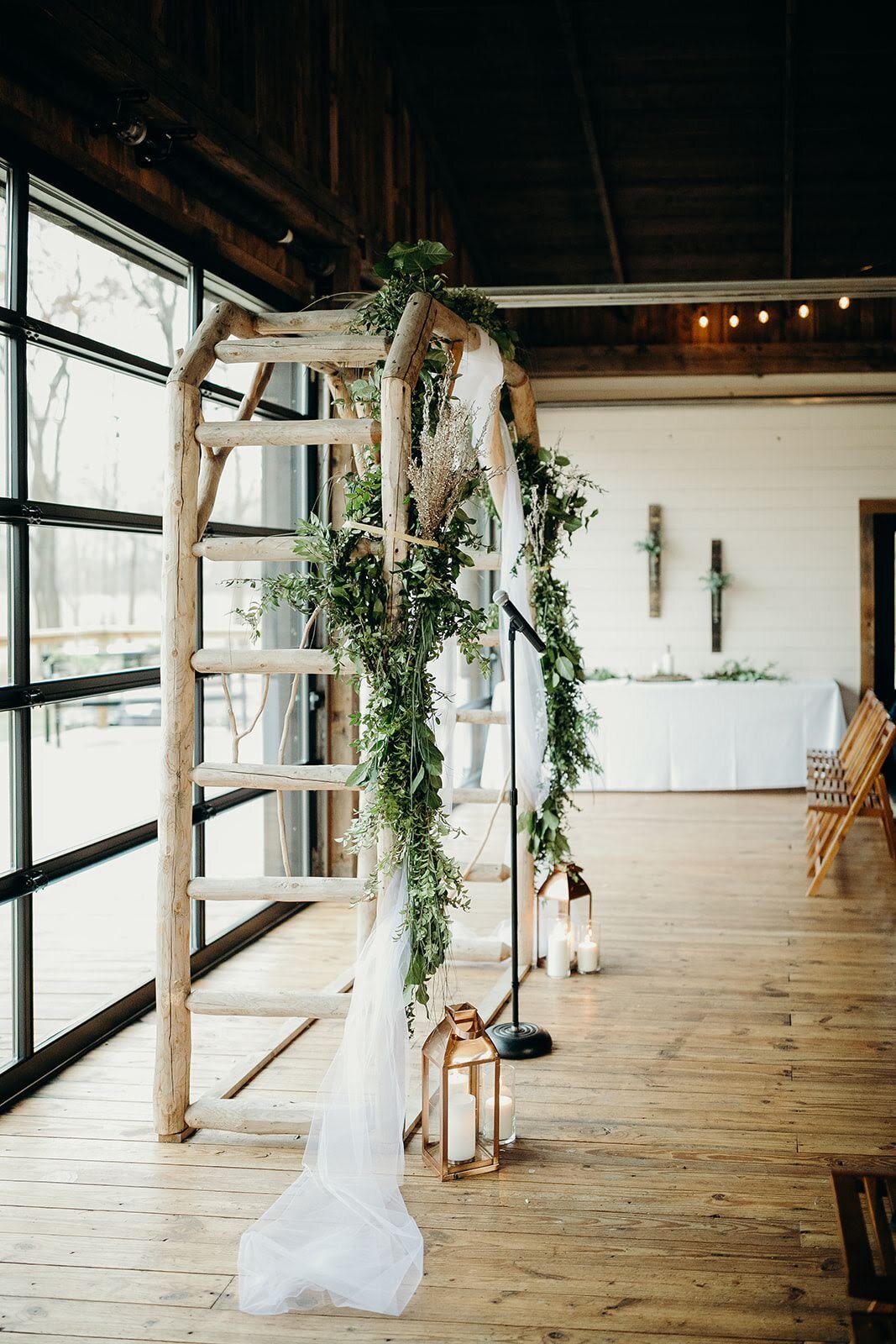 This arch added the perfect rustic touch to their wedding look.